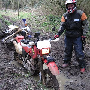 Honda XR400 Deep in mud