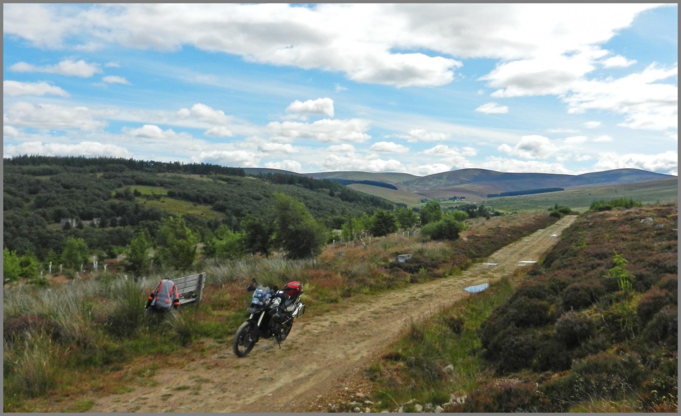 4-GenWadeRdTomintoul-240720.jpg