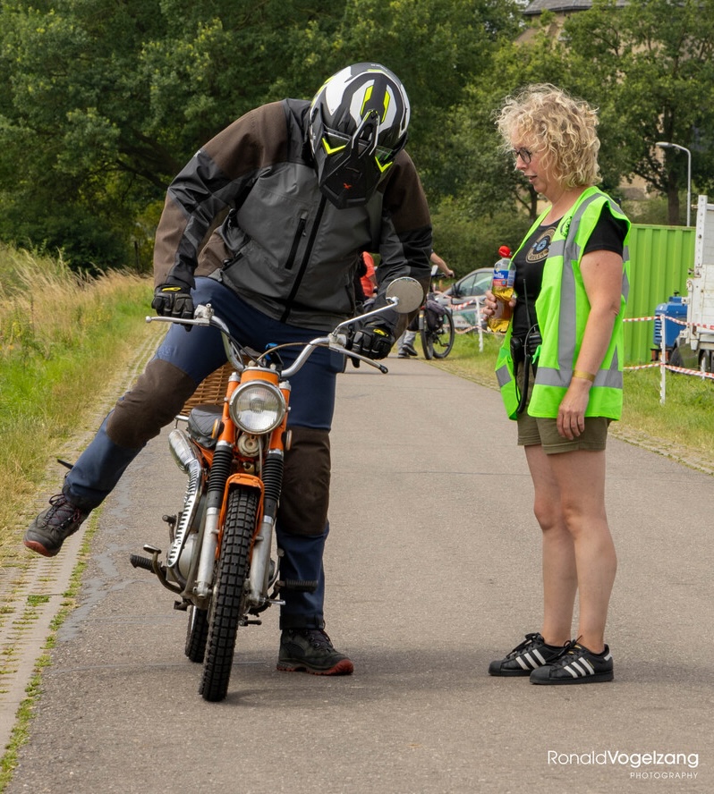 CT90-smallbike-small.jpg